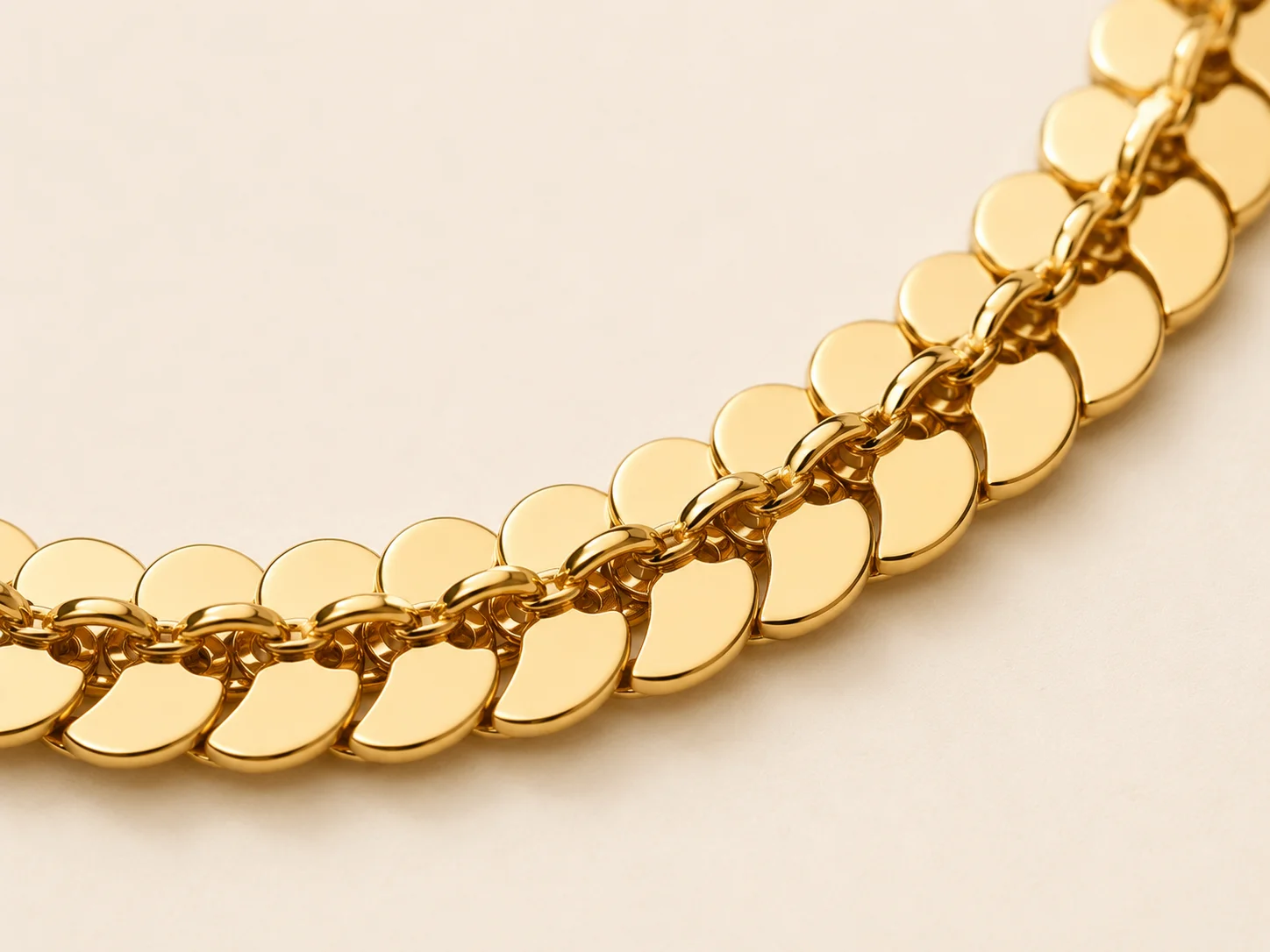 Sequin Flow Gold Chain Necklace | Luxury Jewelry Design — view 6