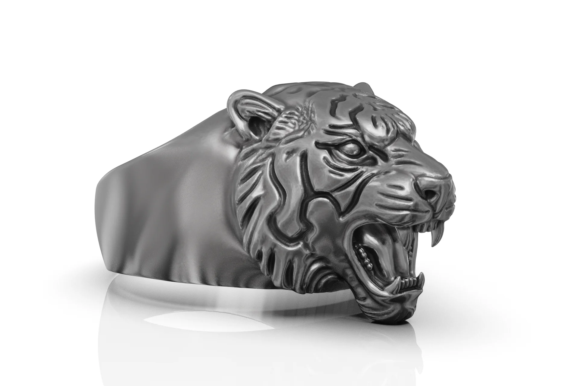 Striking Tiger Head Ring