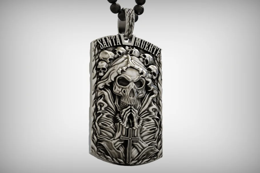 Santa Muerte Skull Relief Dog Tag Pendant — view 2