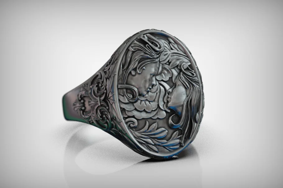 Facing Portraits Lovers Signet Ring